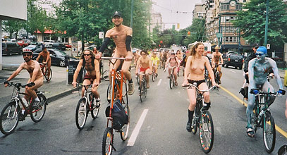 Naked bikeride